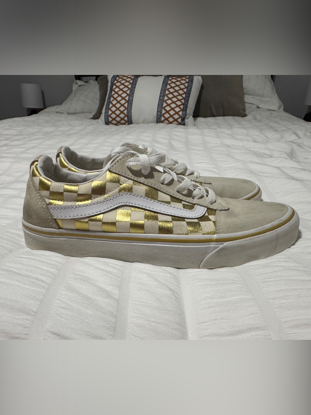 Vans Low-Top Sneakers in Gold Checkerboard & Beige
